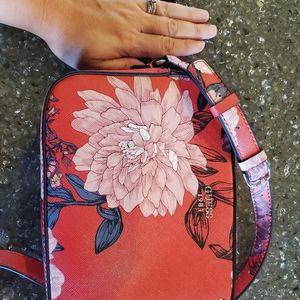 Guess crossbody purse.